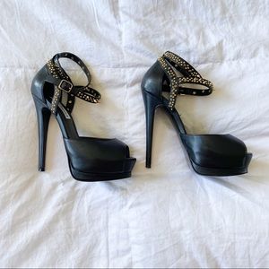 Steve Madden Opozed Heels